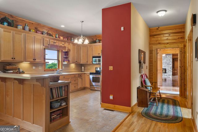 729 Huckleberry Way, Jasper, GA 30143