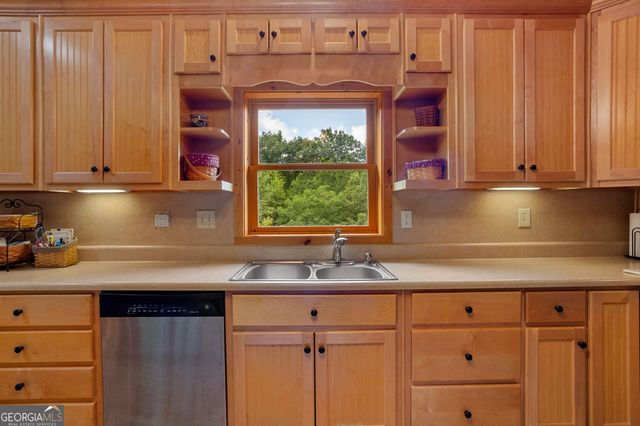 729 Huckleberry Way, Jasper, GA 30143