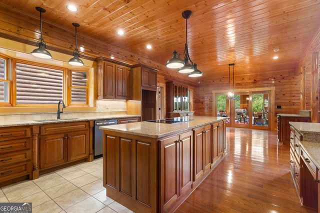 729 Huckleberry Way, Jasper, GA 30143