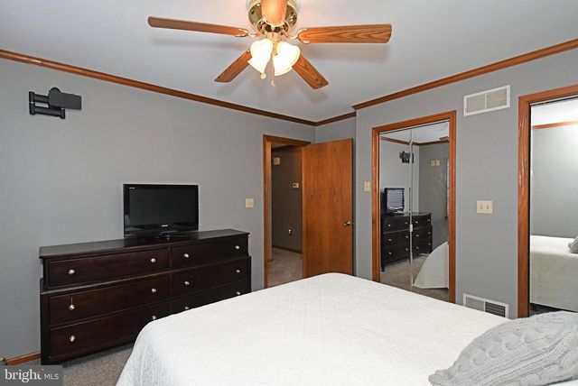 451 SILVER BROOK DR, Birdsboro, PA 19508