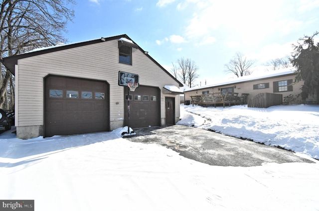 451 SILVER BROOK DR, Birdsboro, PA 19508