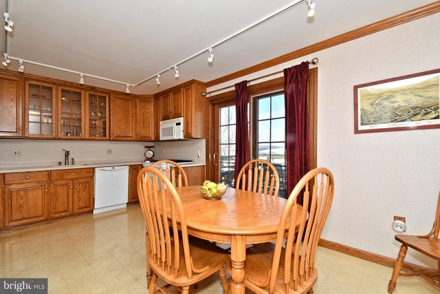 451 SILVER BROOK DR, Birdsboro, PA 19508