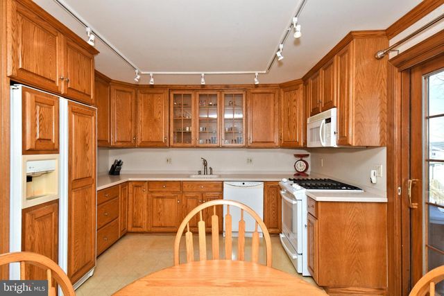 451 SILVER BROOK DR, Birdsboro, PA 19508