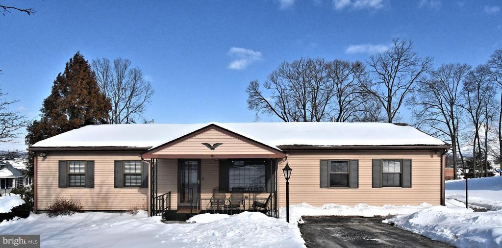 451 SILVER BROOK DR, Birdsboro, PA 19508
