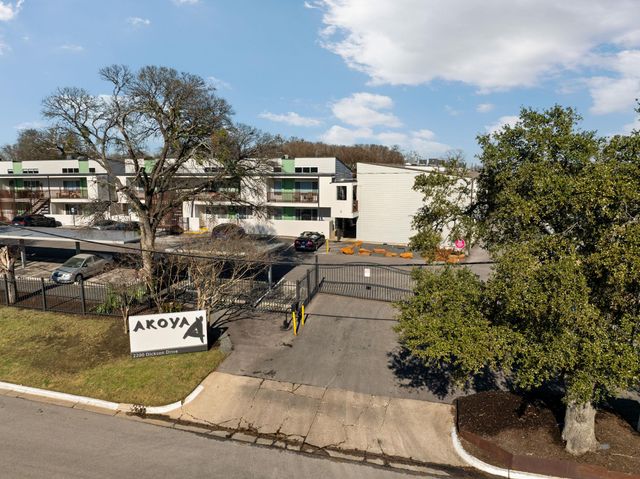 2200 Dickson DR 119, Austin, TX 78704