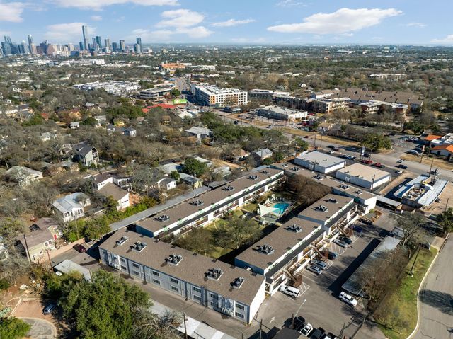 2200 Dickson DR 119, Austin, TX 78704