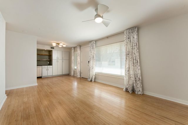 2200 Dickson DR 119, Austin, TX 78704