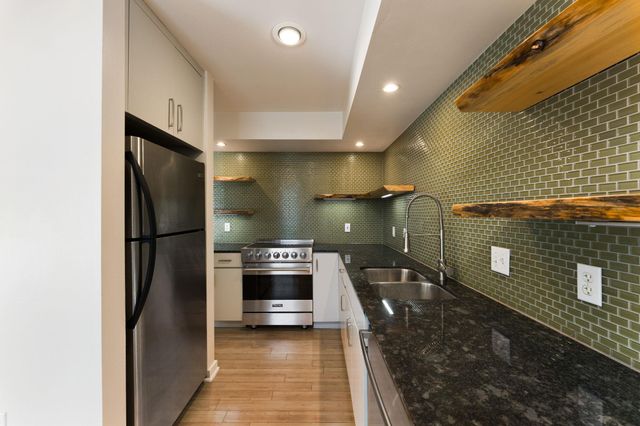 2200 Dickson DR 119, Austin, TX 78704