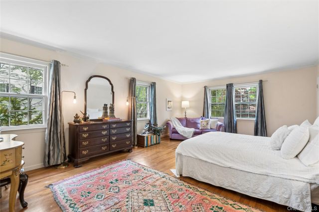 20 Springdale Road, Scarsdale, NY 10583