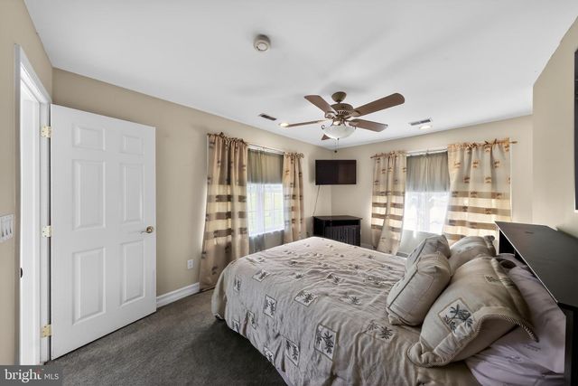 28 BEECHWOOD ST, Earleville, MD 21919