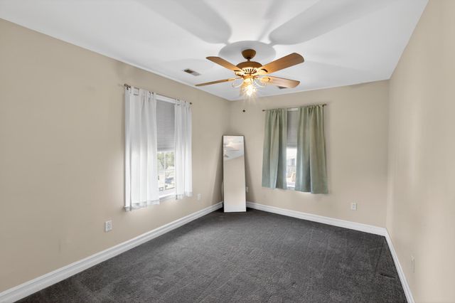 28 BEECHWOOD ST, Earleville, MD 21919