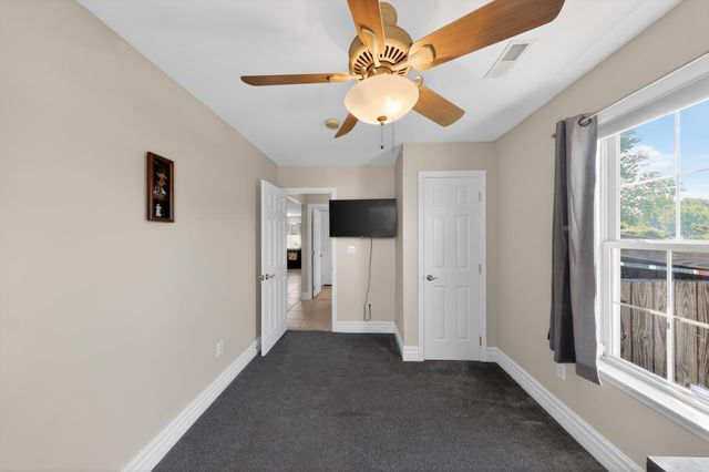 28 BEECHWOOD ST, Earleville, MD 21919