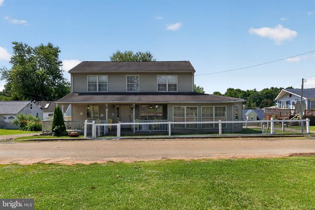 28 BEECHWOOD ST, Earleville, MD 21919