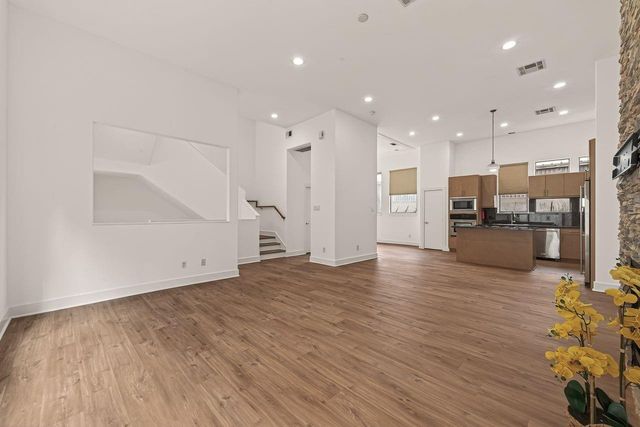 724 Ruthven Street, Houston, TX 77019