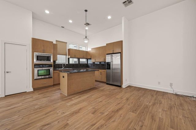 724 Ruthven Street, Houston, TX 77019