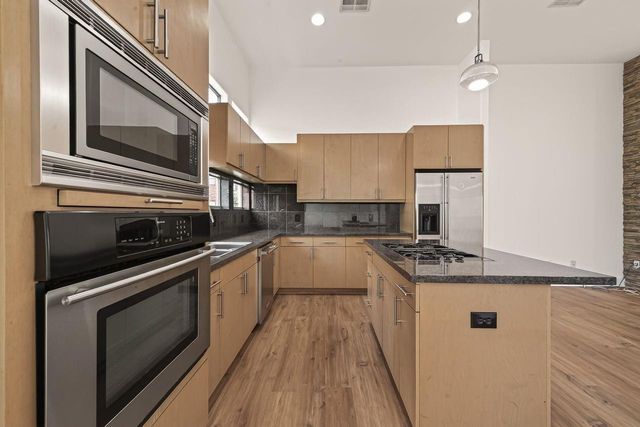 724 Ruthven Street, Houston, TX 77019