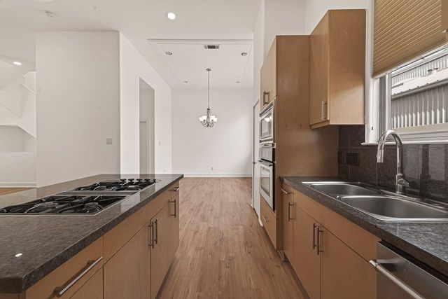 724 Ruthven Street, Houston, TX 77019