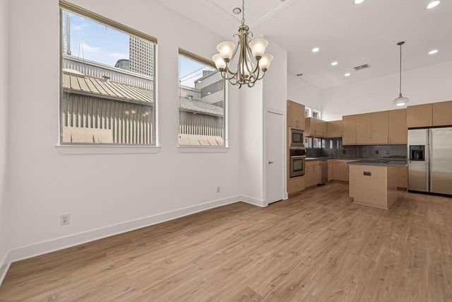 724 Ruthven Street, Houston, TX 77019