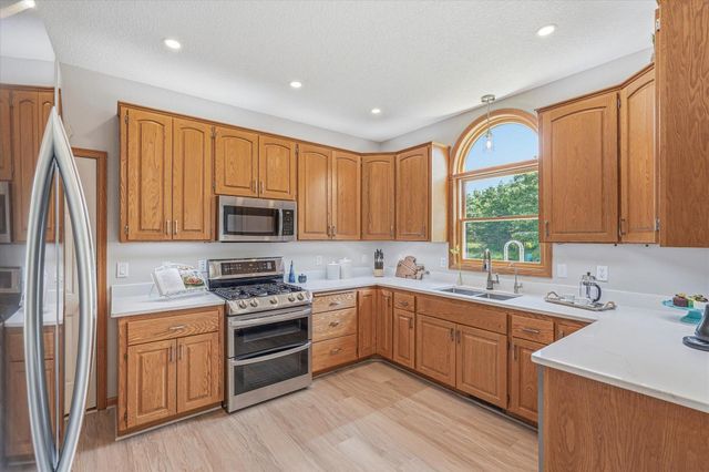 27215 140th Street NW, Zimmerman, MN 55398