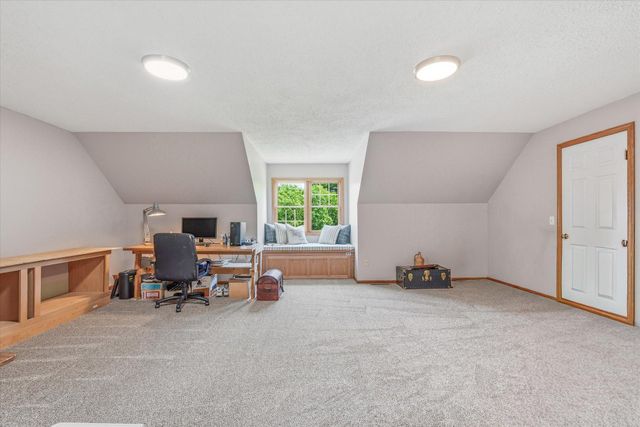 27215 140th Street NW, Zimmerman, MN 55398
