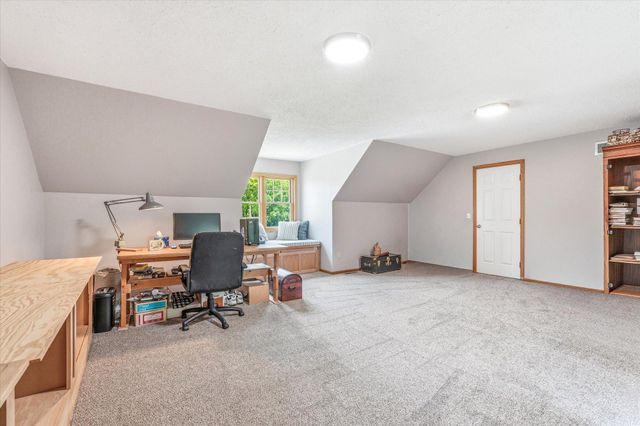 27215 140th Street NW, Zimmerman, MN 55398