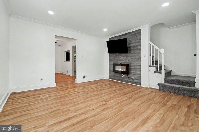 222 8TH AVE, Brooklyn Park, MD 21225