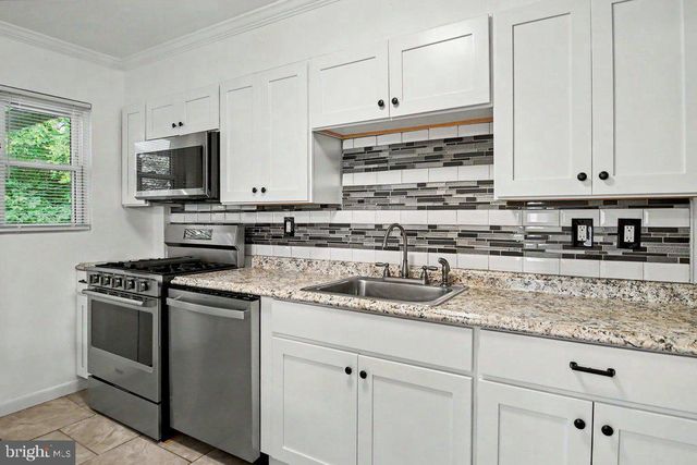 222 8TH AVE, Brooklyn Park, MD 21225