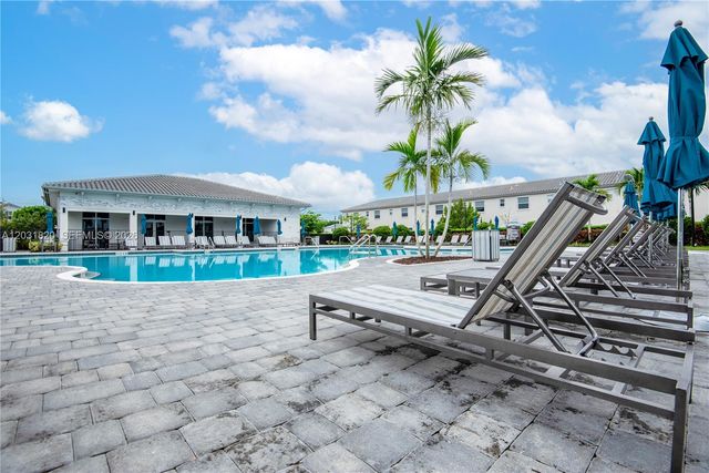 2636 SE 8th Ct, Homestead, FL 33035