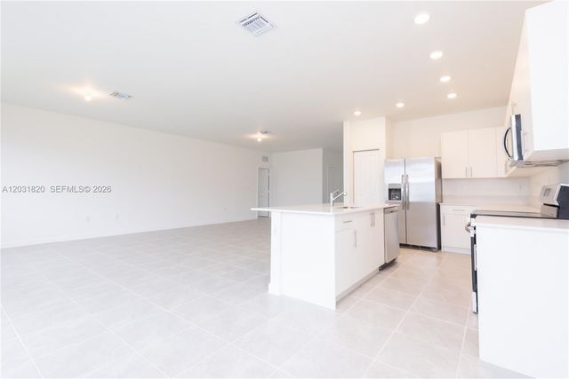 2636 SE 8th Ct, Homestead, FL 33035