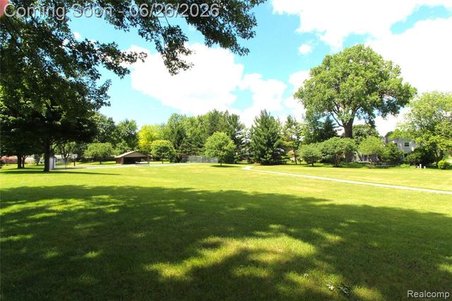 41784 Ladywood Drive, Northville, MI 48168