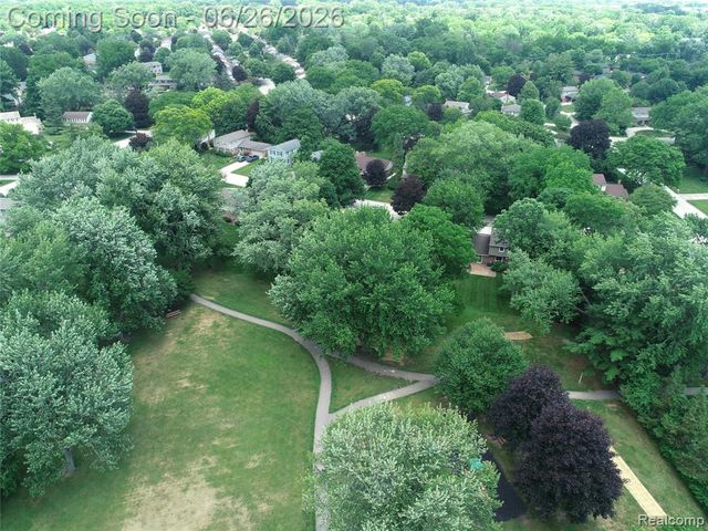 41784 Ladywood Drive, Northville, MI 48168