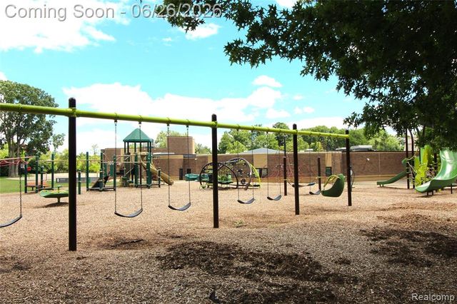 41784 Ladywood Drive, Northville, MI 48168