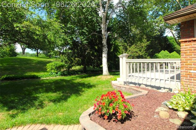 41784 Ladywood Drive, Northville, MI 48168