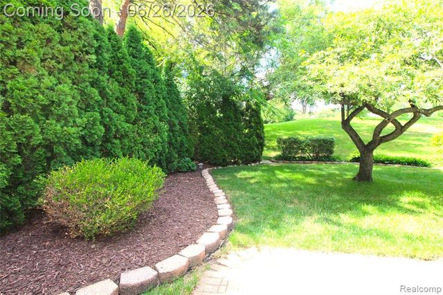 41784 Ladywood Drive, Northville, MI 48168