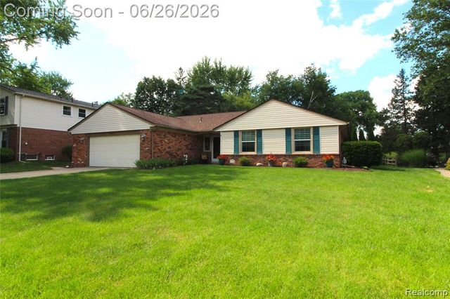 41784 Ladywood Drive, Northville, MI 48168