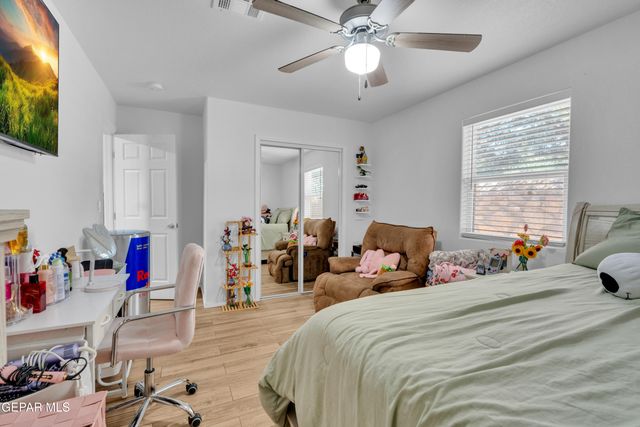 10300 Valle Suave Drive, Socorro, TX 79927