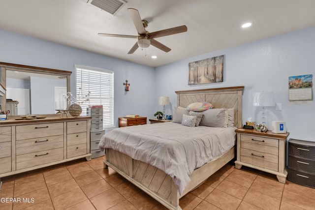 10300 Valle Suave Drive, Socorro, TX 79927