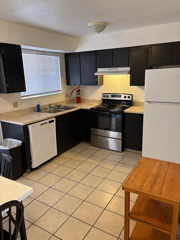 10901 Towner Avenue NE, Albuquerque, NM 87112