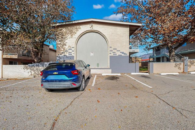 10901 Towner Avenue NE, Albuquerque, NM 87112