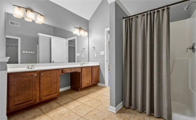 310 Persimmon Drive, Sharpsburg, GA 30277