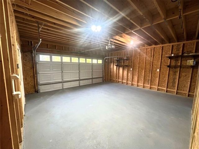 310 Persimmon Drive, Sharpsburg, GA 30277
