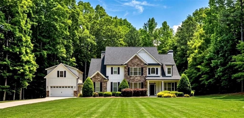 310 Persimmon Drive, Sharpsburg, GA 30277