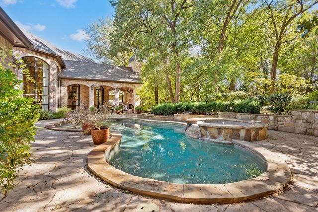 830 Simmons Court, Southlake, TX 76092