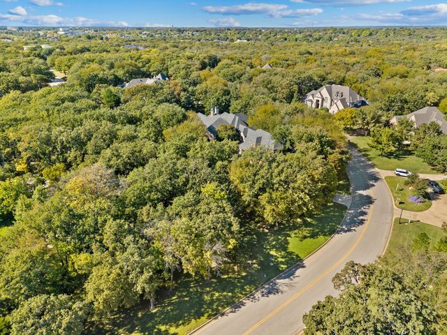 830 Simmons Court, Southlake, TX 76092