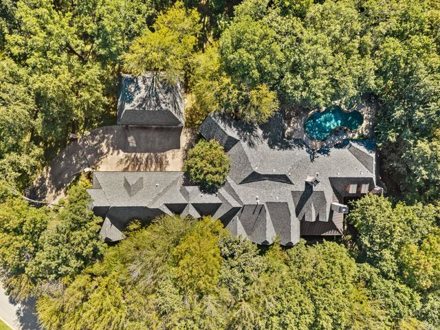 830 Simmons Court, Southlake, TX 76092