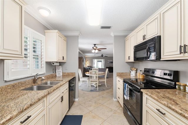 963 AVALON AVENUE, The Villages, FL 32159