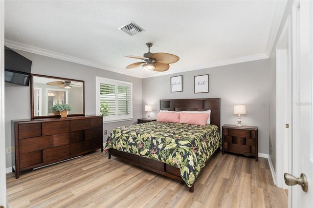 963 AVALON AVENUE, The Villages, FL 32159