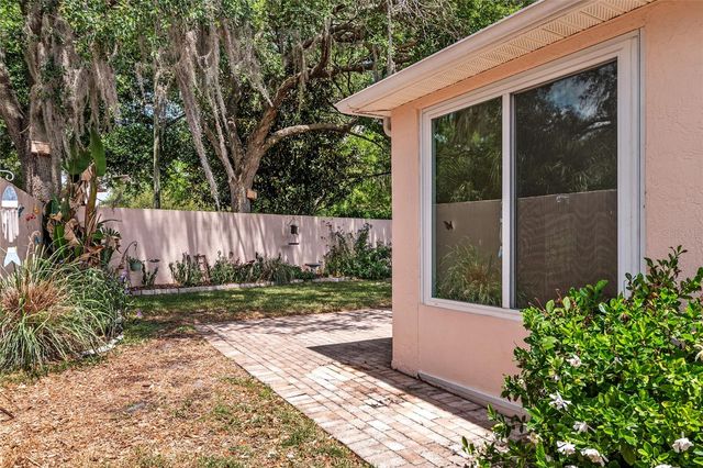 963 AVALON AVENUE, The Villages, FL 32159