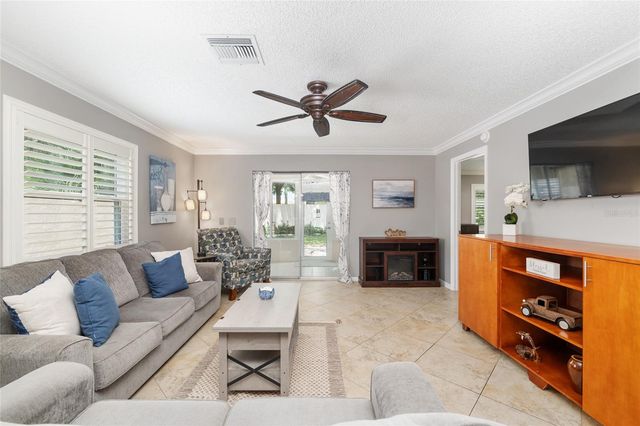 963 AVALON AVENUE, The Villages, FL 32159