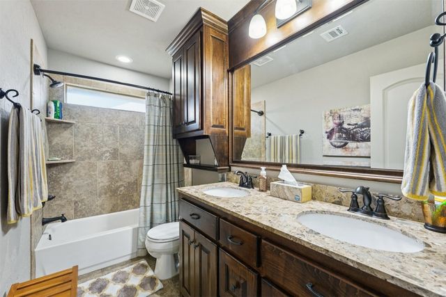 13040 NW 1st Terrace, Yukon, OK 73099